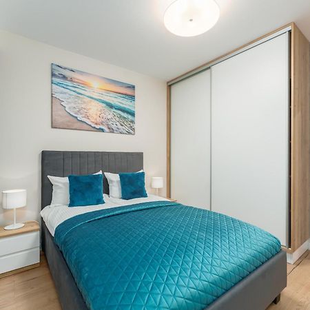 Apartament Szafir W Budynku Basenowym Morska Klifowa 레왈 외부 사진