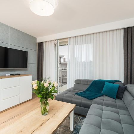 Apartament Szafir W Budynku Basenowym Morska Klifowa 레왈 외부 사진
