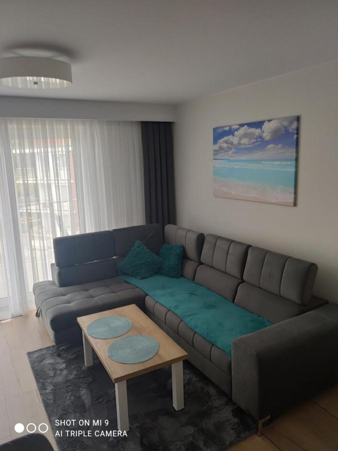 Apartament Szafir W Budynku Basenowym Morska Klifowa 레왈 외부 사진