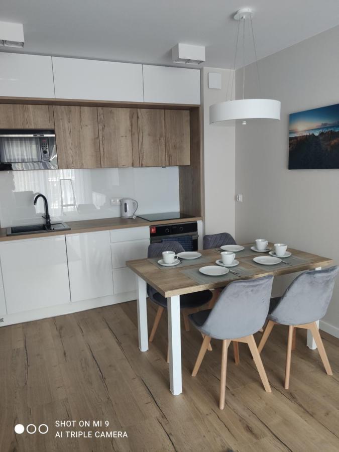 Apartament Szafir W Budynku Basenowym Morska Klifowa 레왈 외부 사진