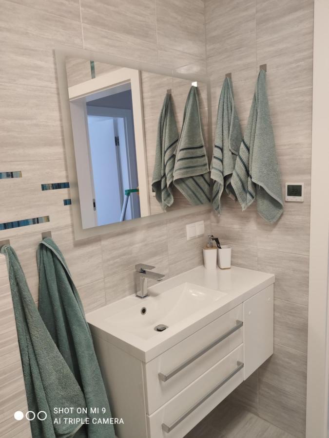 Apartament Szafir W Budynku Basenowym Morska Klifowa 레왈 외부 사진